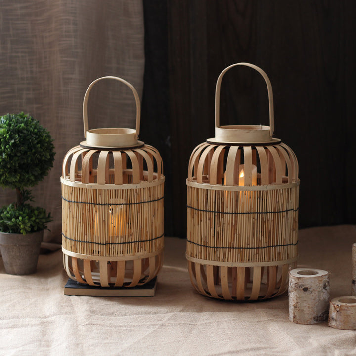 Handcrafted lantern made of bamboo and metal Bowlift