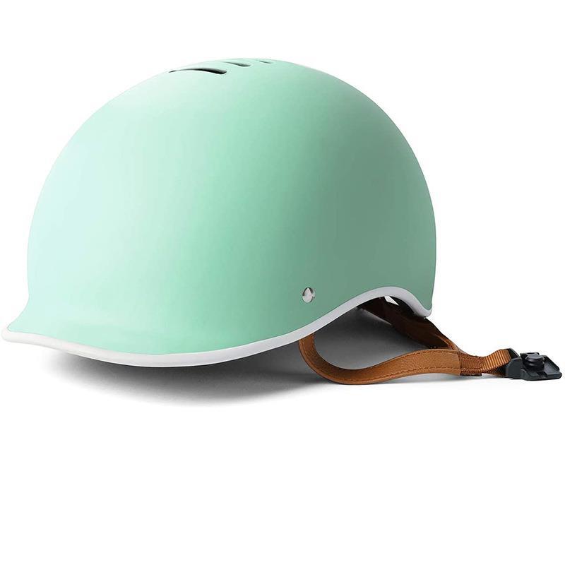 Stylish Skateboarding Helmet Bowlift
