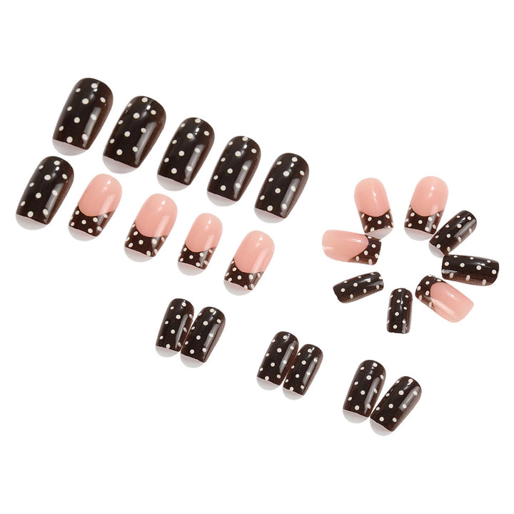 Stylish dotted pattern artificial nails Bowlift