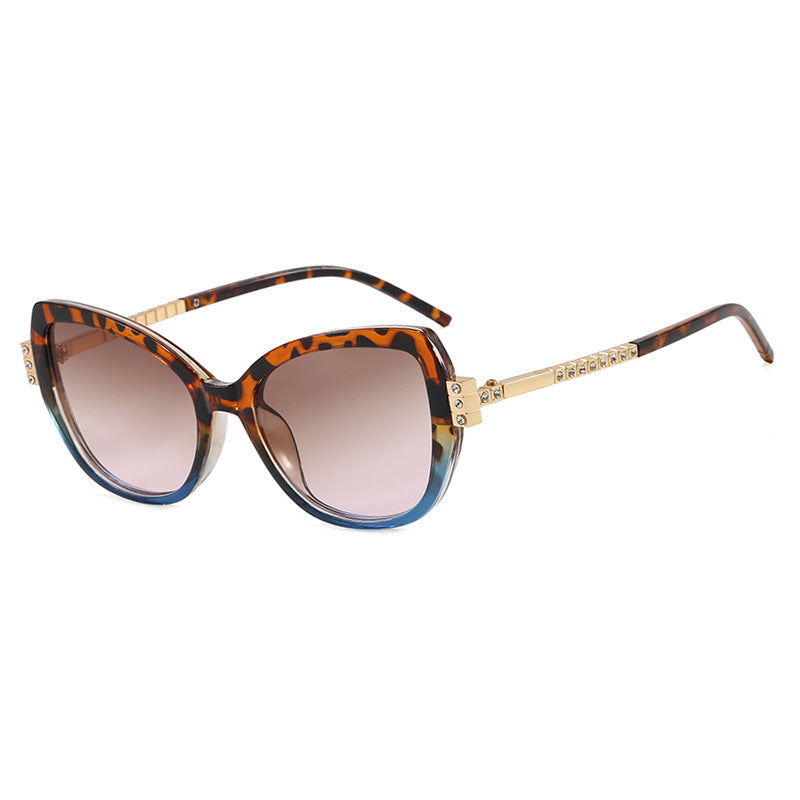 Women oversized sunglasses with protective UV filter and elegant accents Bowlift