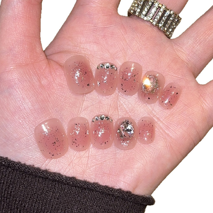 Stylish Art Nails Bowlift