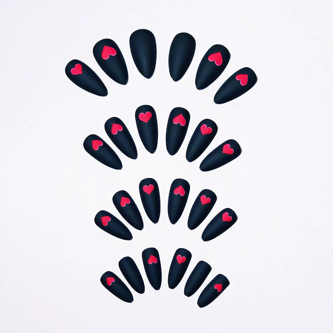 Artificial nails with romantic heart design Bowlift