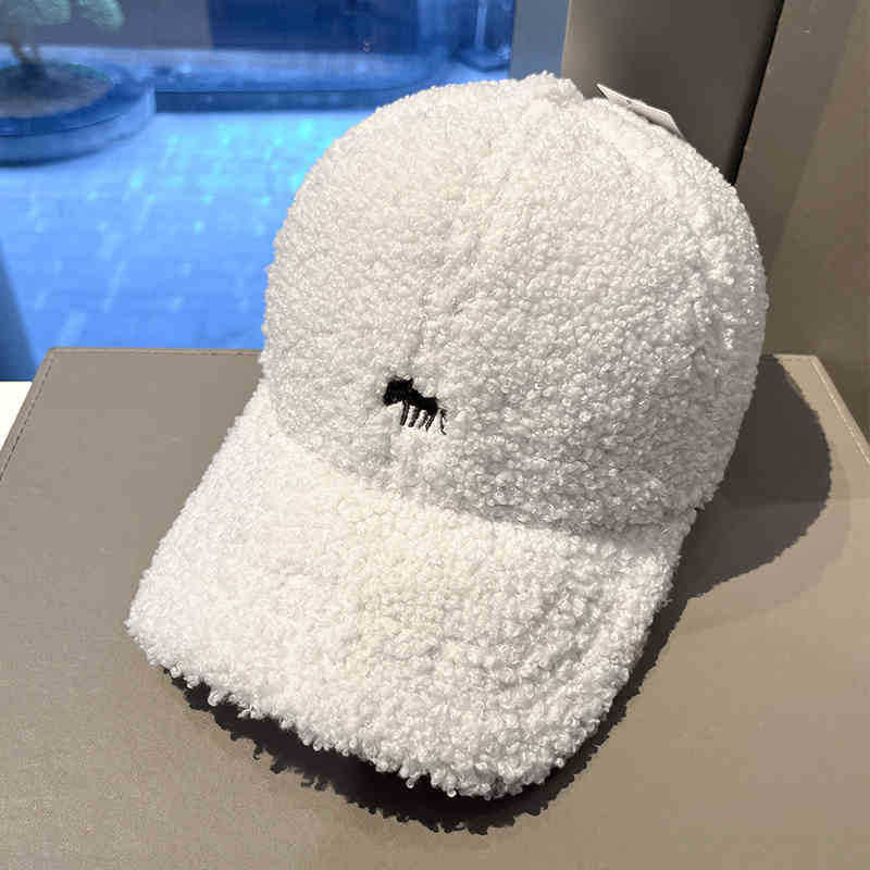 Women's Plush Textured Baseball Cap Bowlift