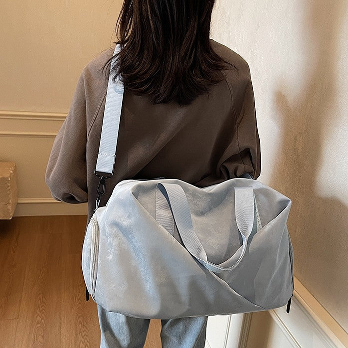 Sporty Travel Bag With Innovative Design And Multifunctional Compartments Bowlift