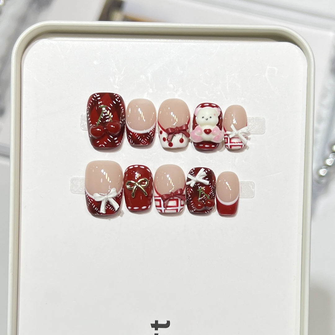 Artistic Press-On Nail Set with Elegant Floral Design Bowlift