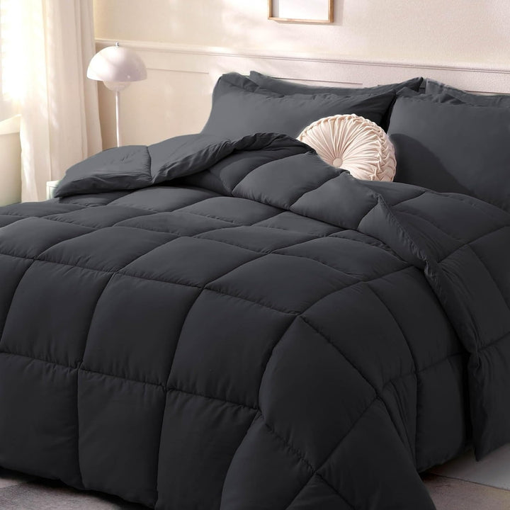 Ultra-Soft Premium All-Season Comforter Bowlift