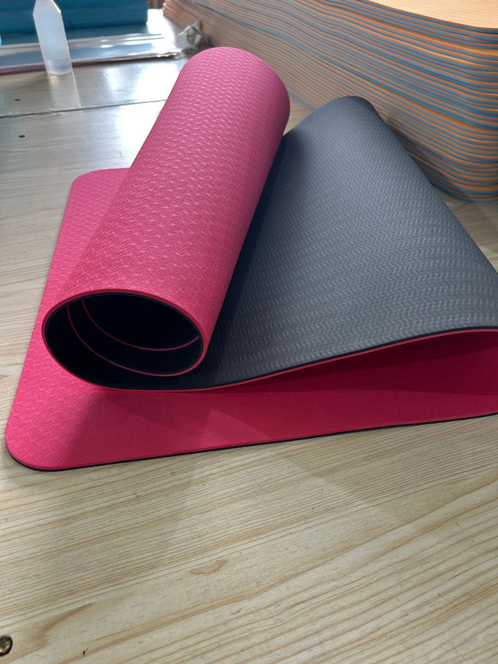 Non-slip fitness yoga mat with double cushioning Bowlift