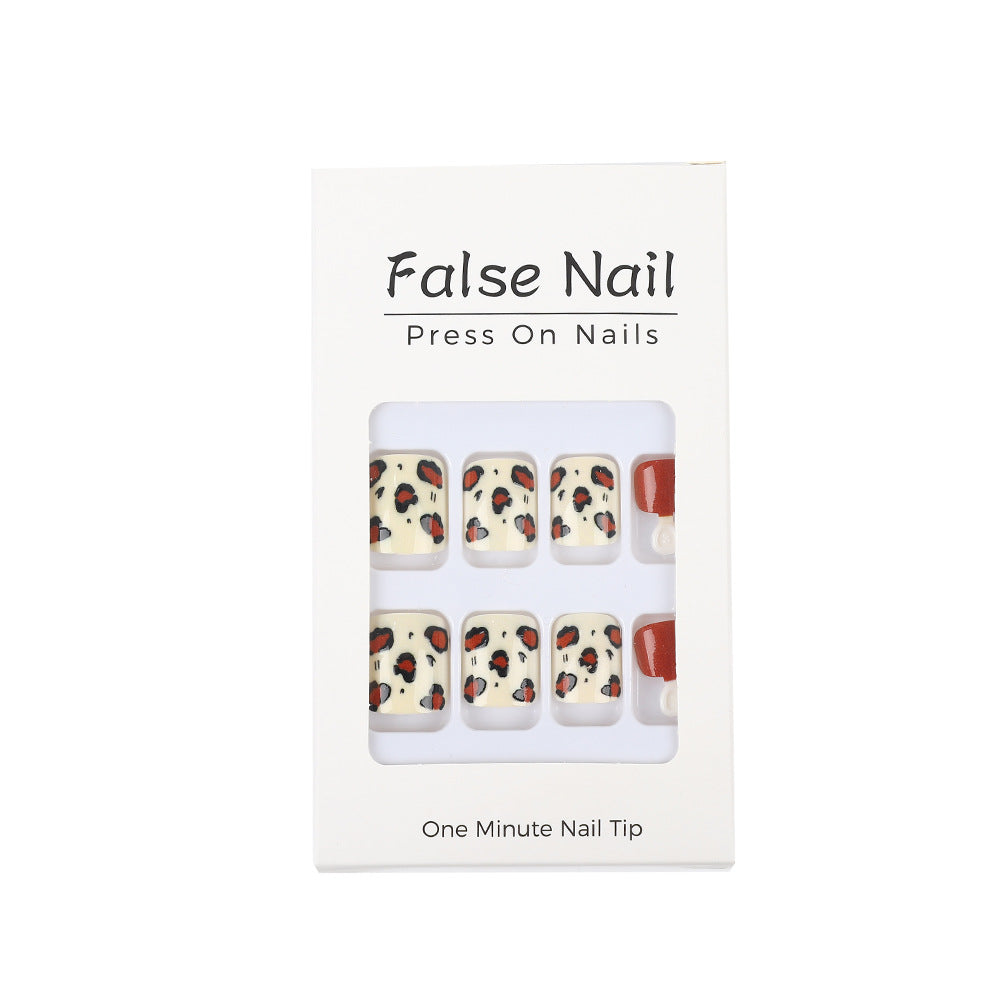 Creative and elegant art nails Bowlift