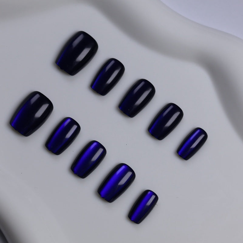 Artificial nails with elegant ombré effect Bowlift