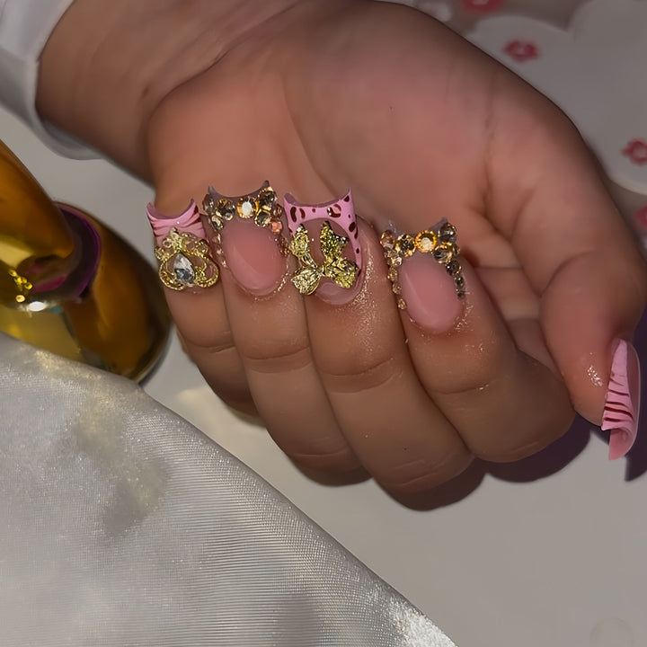 Decorative Gem-Embellished Press-On Nail Extensions Bowlift
