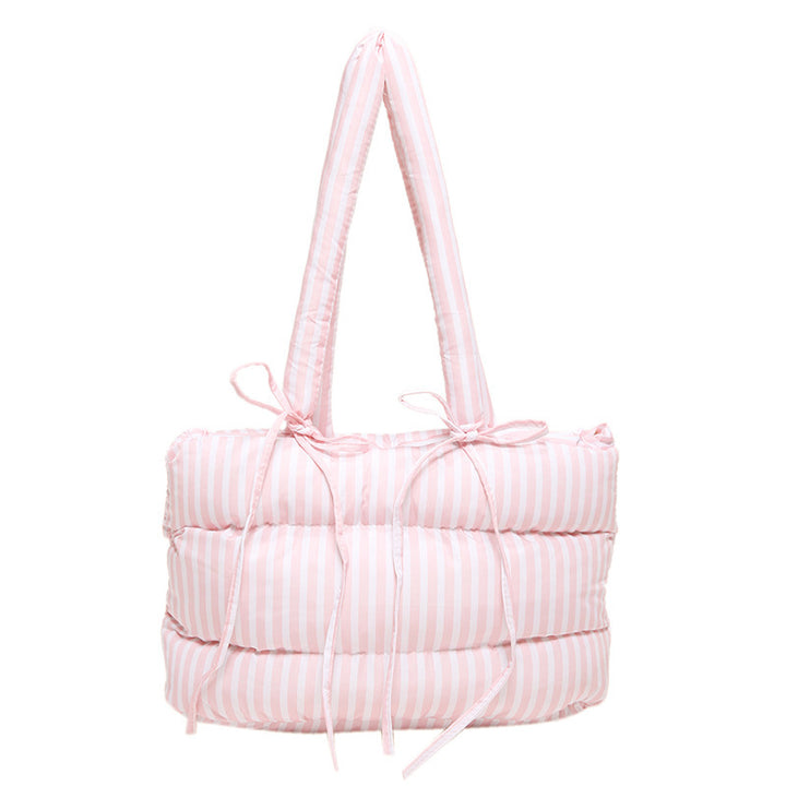 Fashionable tote bag with quilted design Bowlift