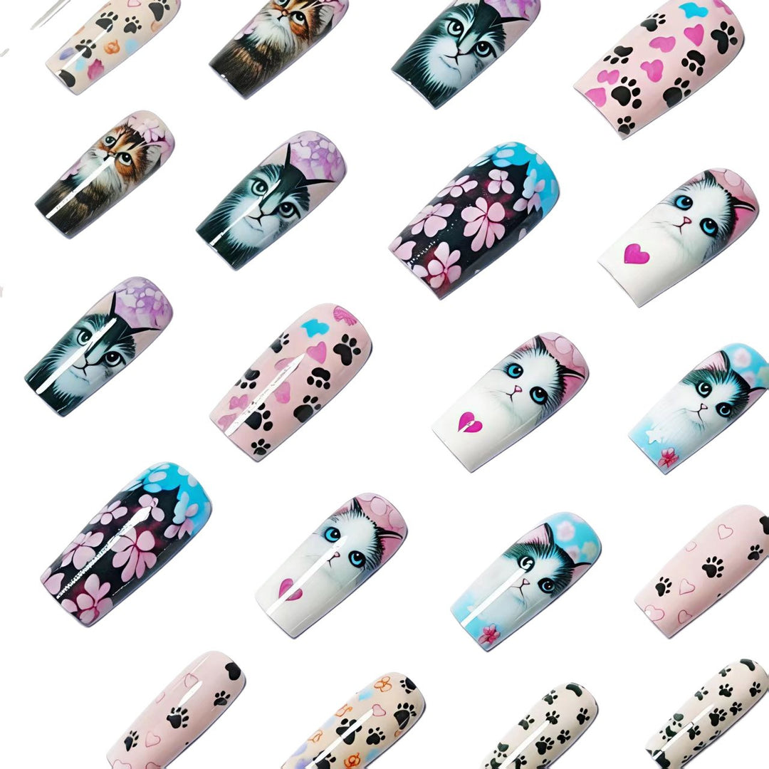 Creative artificial nails with playful cat pattern Bowlift
