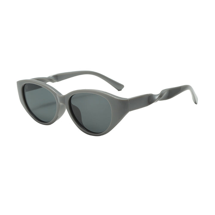 Women Vintage-inspired Sunglasses with Textured Frame Bowlift
