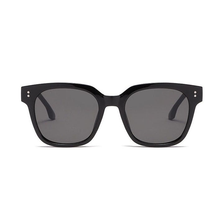 Women's sunglasses in innovative design with wide frame Bowlift