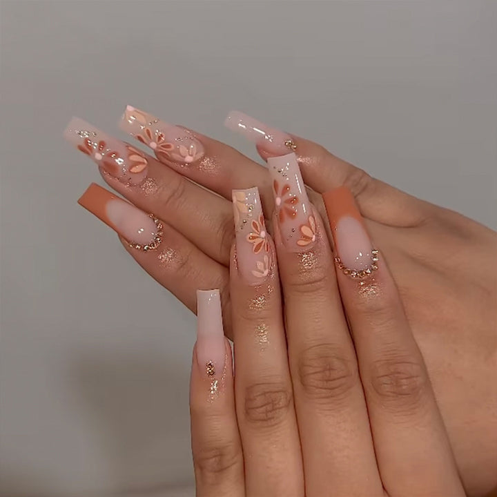Glamorous Glittery Stiletto Press-On Nails Bowlift