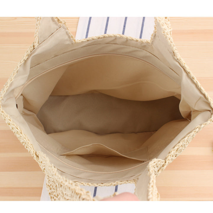 Trendy Handbag Made From Durable Natural Material Bowlift