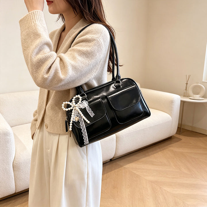 Modern Multi-Pocket Handbag Bowlift