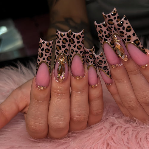 Artistic Leopard Print Nail Extensions Bowlift