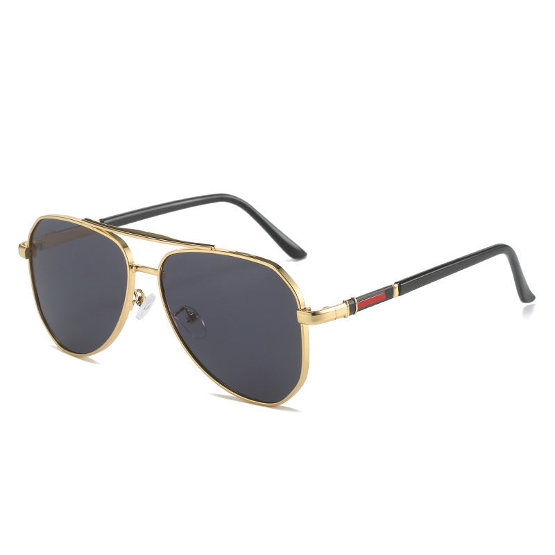 Women's designer sunglasses with oval frame and luxurious accents Bowlift