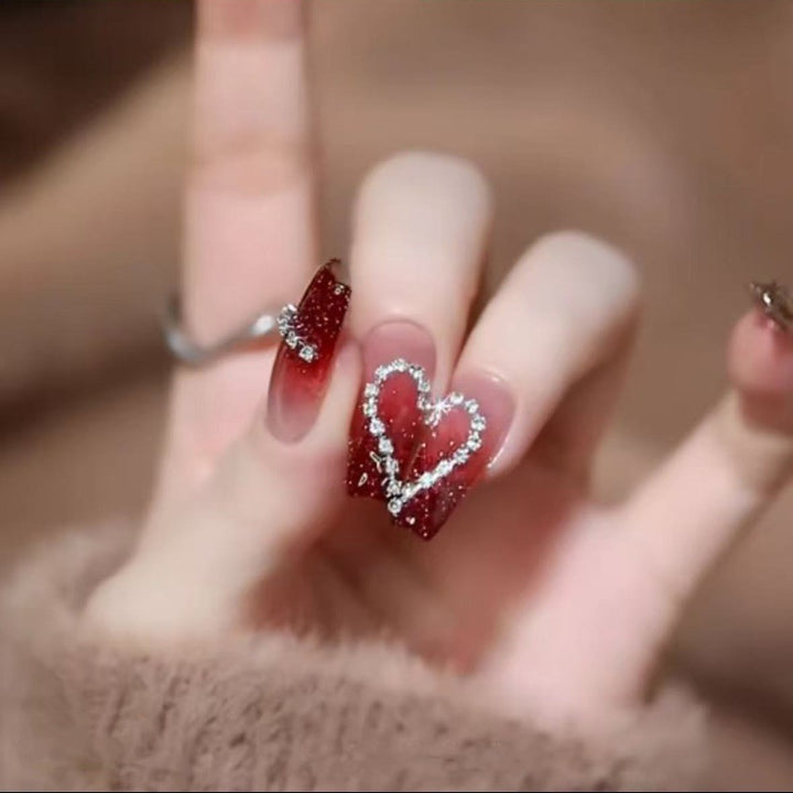 Artificial artificial fingernails with elegant heart accents Bowlift