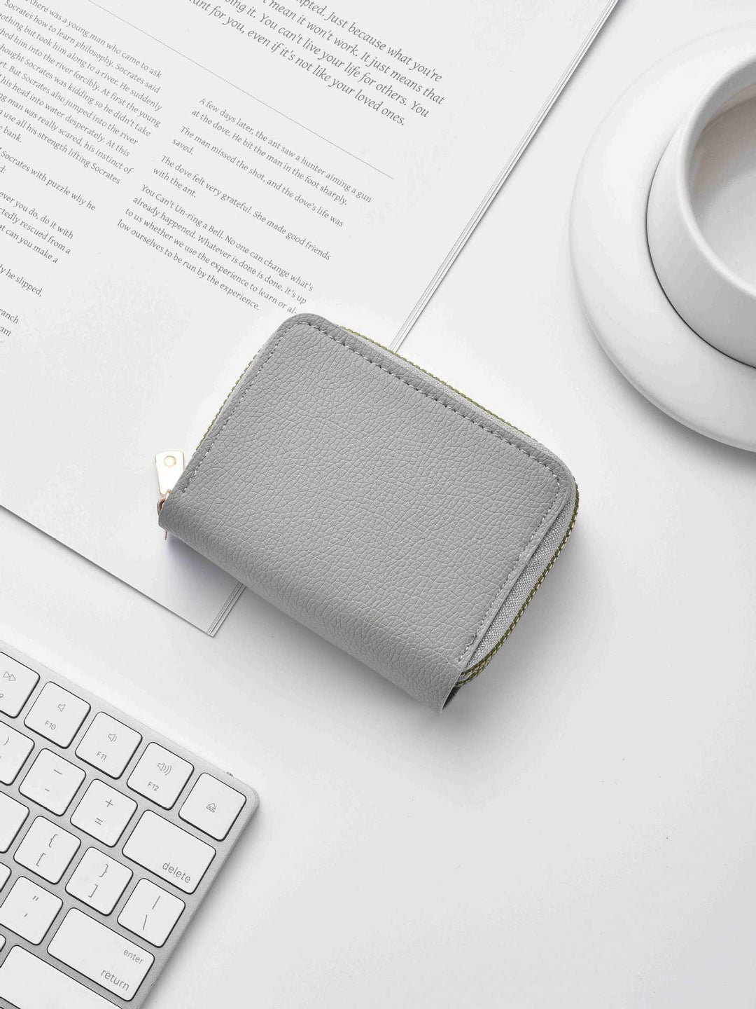Stylish Textured Leather Zippered Wallet Bowlift