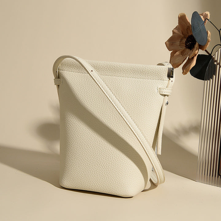 Elegant Textured Bucket Bag Bowlift