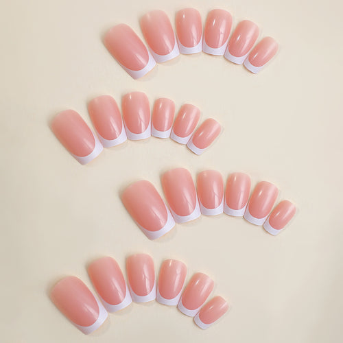 Artificial nail set with high-quality French tips Bowlift