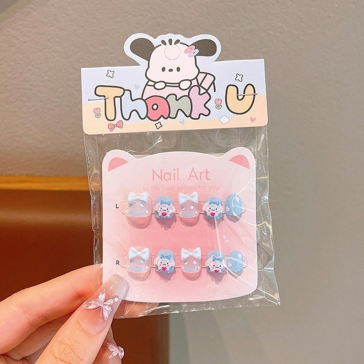 Creative artificial nails with 3D designs Bowlift