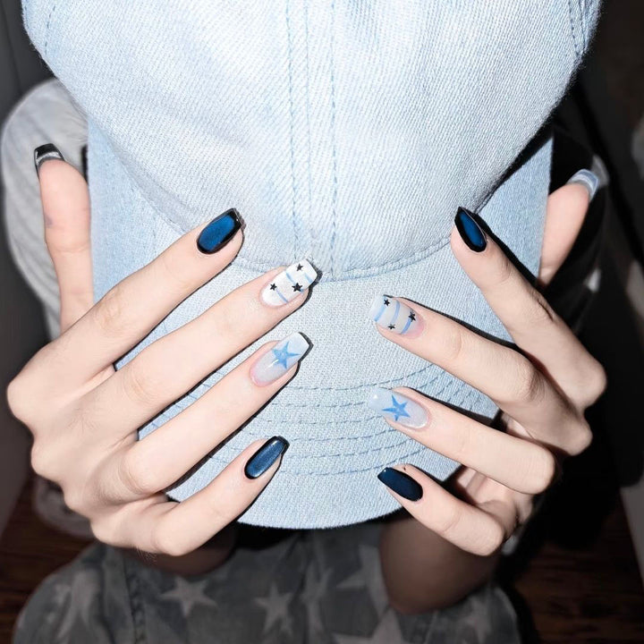Glittery Star-Pattern Press-On Nail Art Set Bowlift