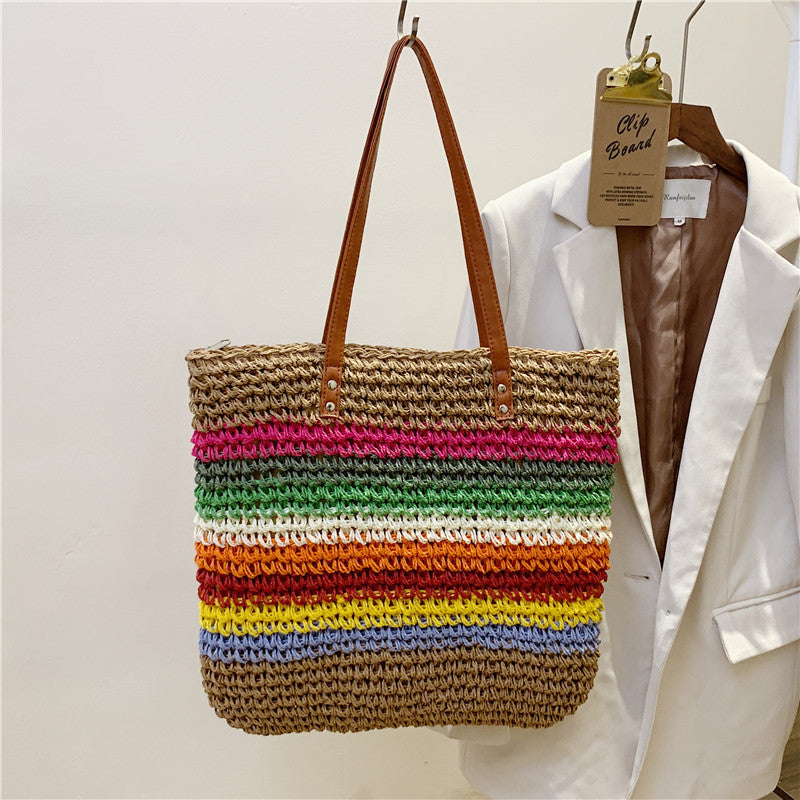 Handmade beach bag with colorful striped pattern Bowlift