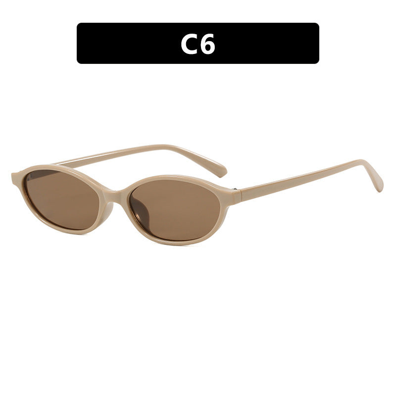 Women’s fashionable sunglasses in elegant retro design Bowlift
