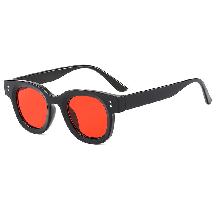 Ladies stylish sunglasses with distinctive design and polarized lenses Bowlift