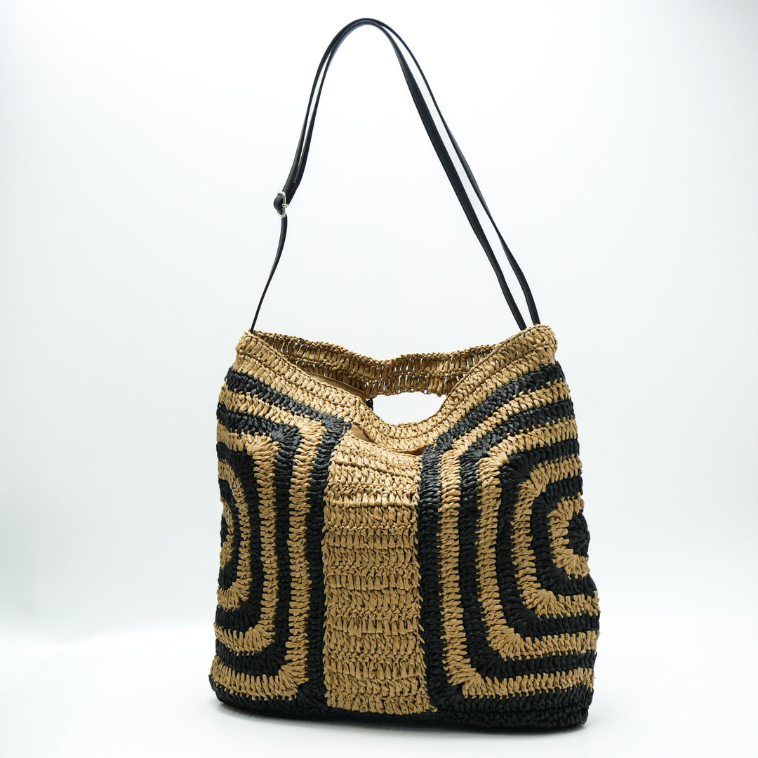 Handcrafted tote bag with geometric design Bowlift