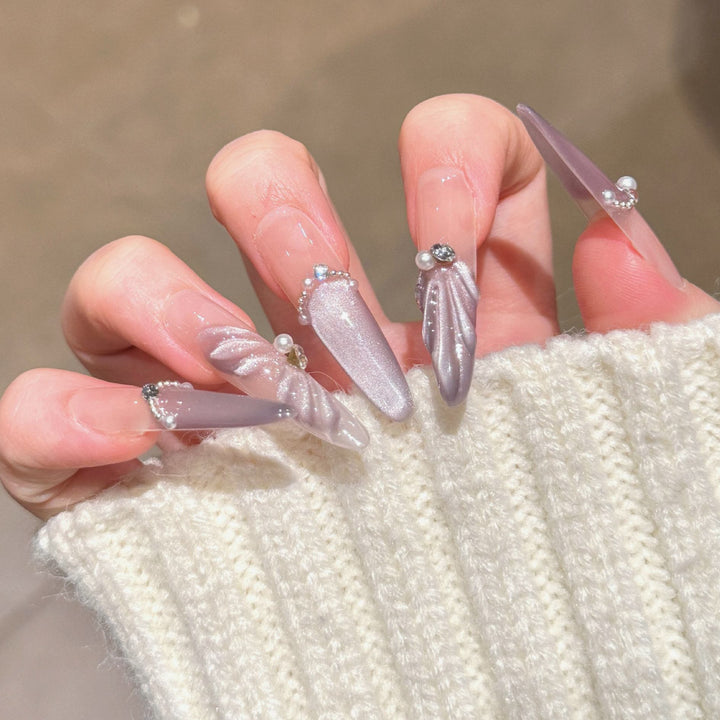 Glamorous Press-On Nail Art Set Bowlift