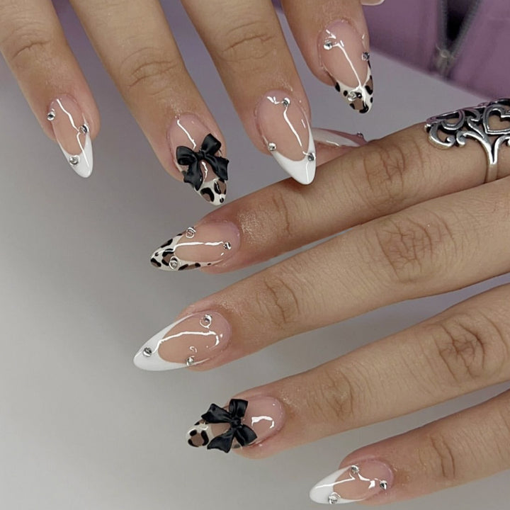 Elegant Stiletto Nail Art Extensions with Decorative Bows Bowlift