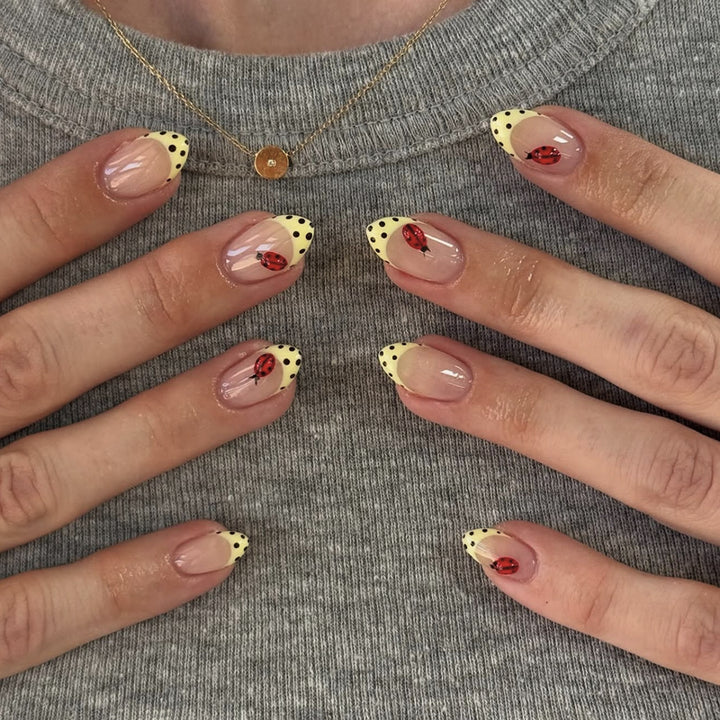 Glamorous stiletto nails with elegant star design Bowlift