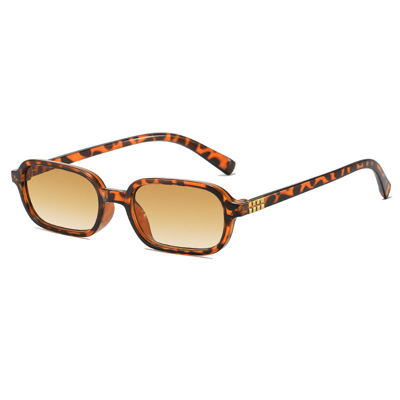 Retro-Inspired Oversized Rectangle Sunglasses Bowlift