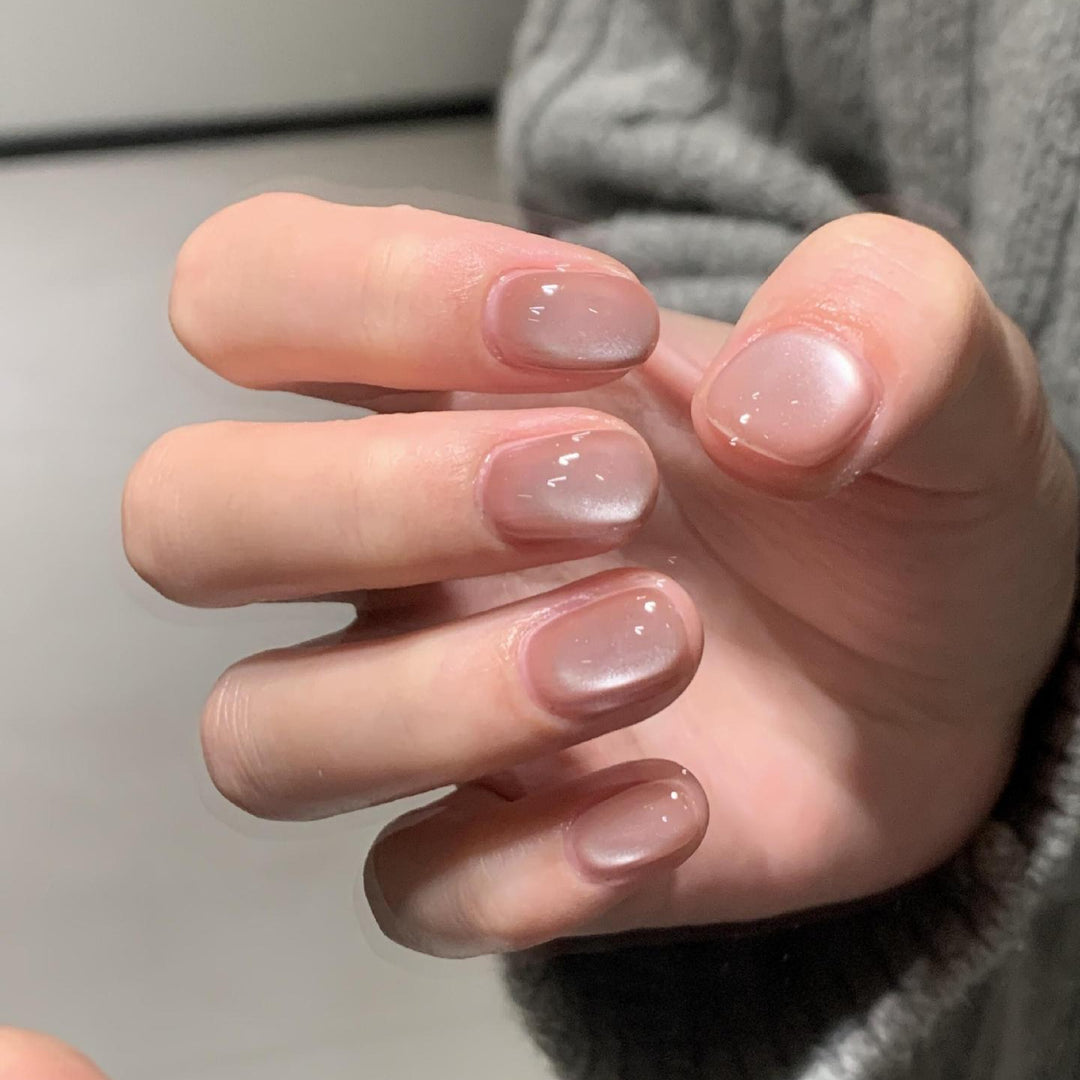 Artificial nails in modern ombre design Bowlift