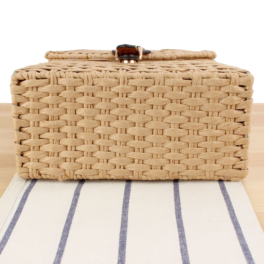 Handbag Made of Handwoven Natural Material with Stylish Leather Closure Bowlift