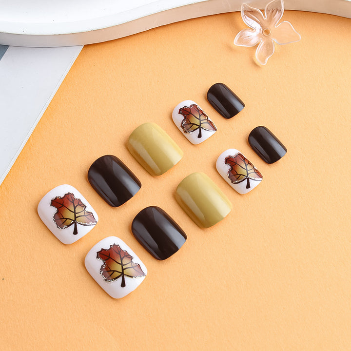 Seasonal Leaf-Themed Nail Art Bowlift