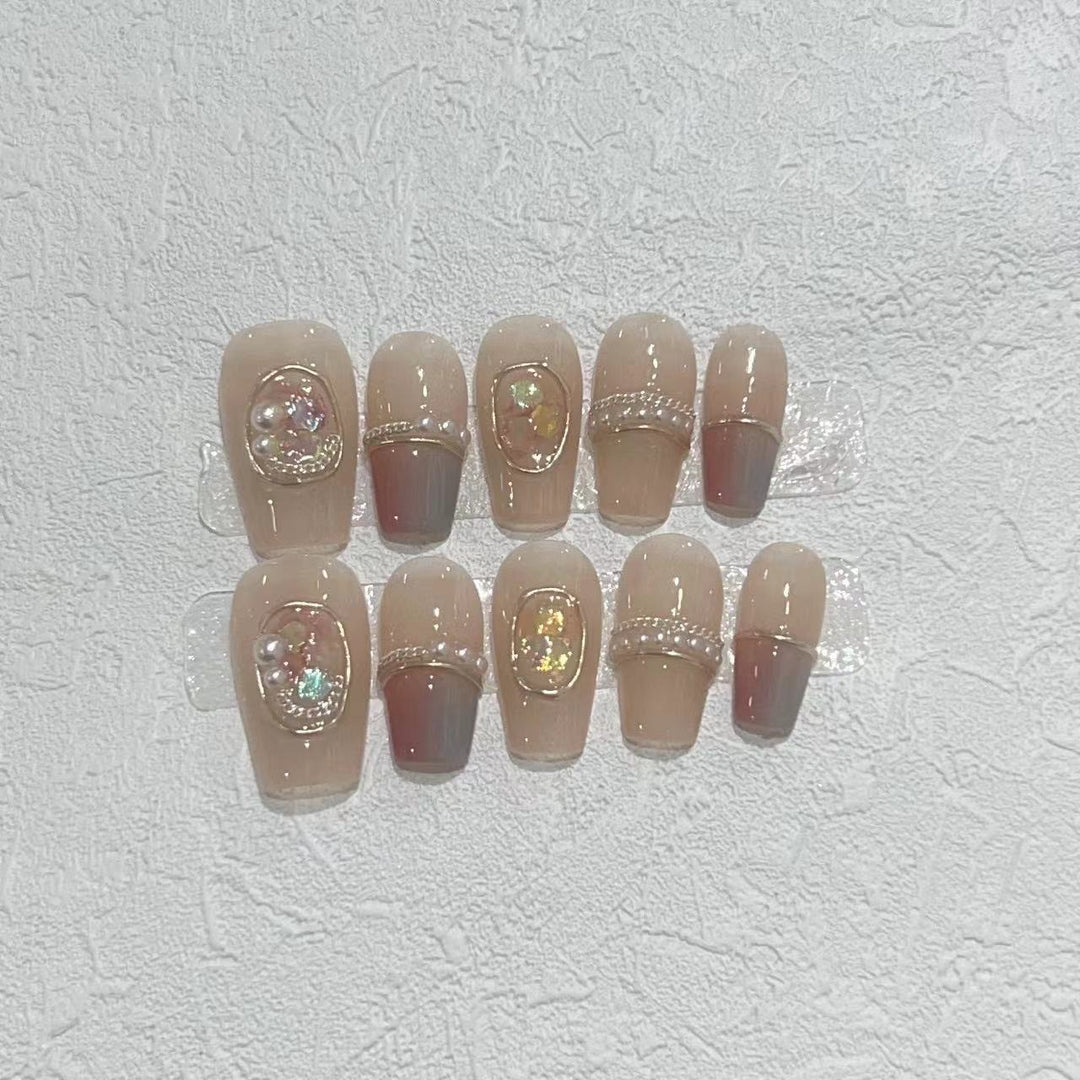Decorative Press-On Nail Set with Gemstone Accents Bowlift