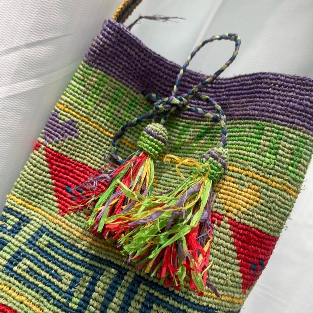 Handmade tote bag with colorful tassels Bowlift