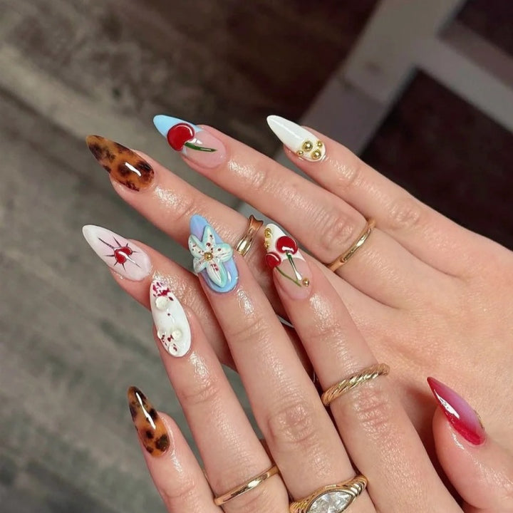 Animal-Inspired Press-On Nail Art Set Bowlift