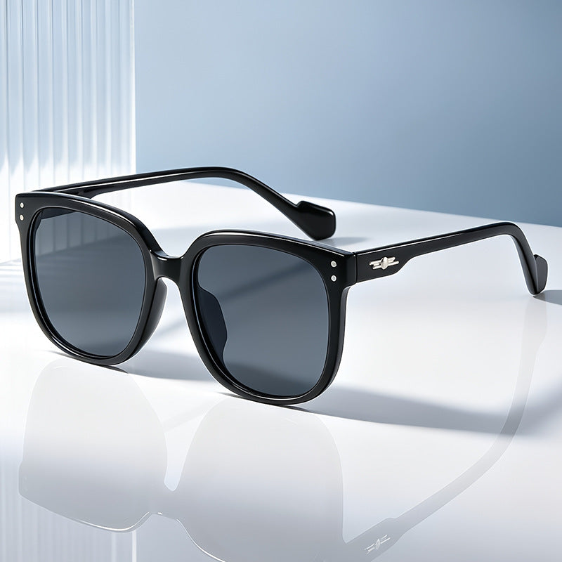 Designer Eyewear Bowlift