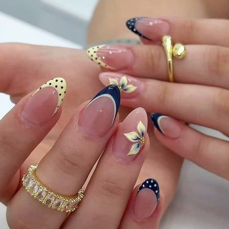 Decorative Nail Tips Bowlift