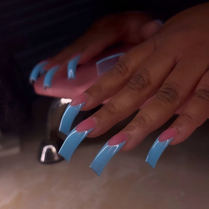Stylish Long Press-On Nail Extensions Bowlift