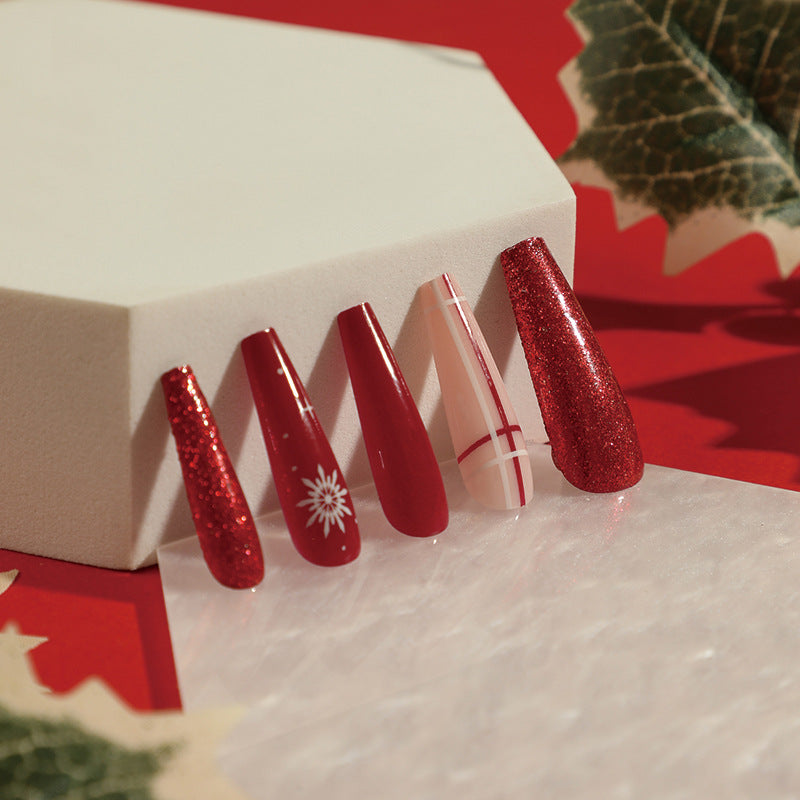 Artful Gel Nails in Festive Design Bowlift