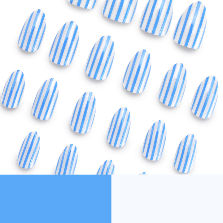 Artful nail art with maritime striped pattern Bowlift