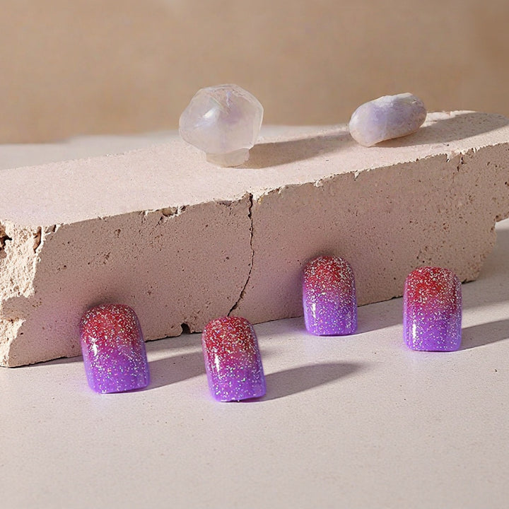 Glamorous Ombre Artificial Nails Bowlift