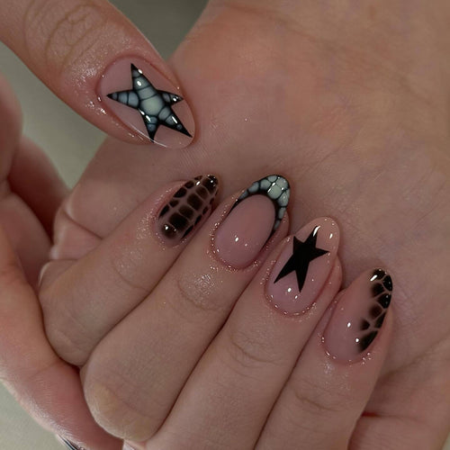 Creative Art Nails with Star Design Bowlift